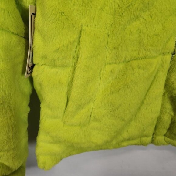 Love83‎ Faux Fur Jacket in Lim Green - Size Medium - Picture 3 of 9